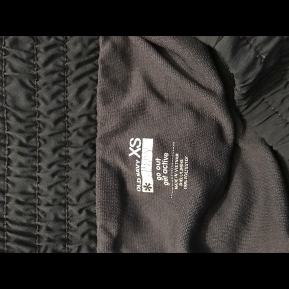 Bundle of (2) GoDry Running Shorts!!! - Picture 5 of 6